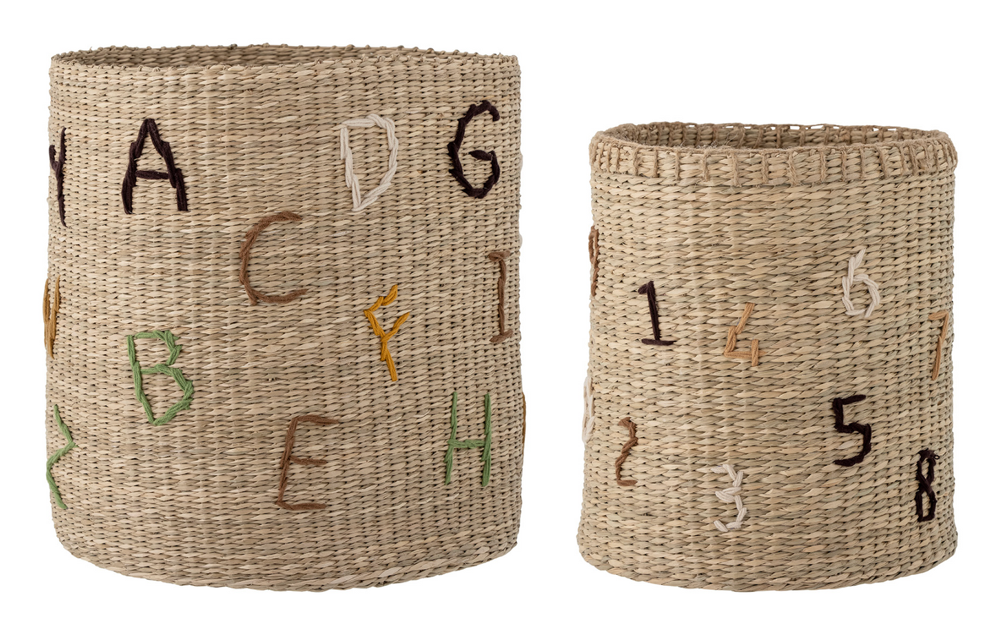 Cesta de mimbre con números o letras