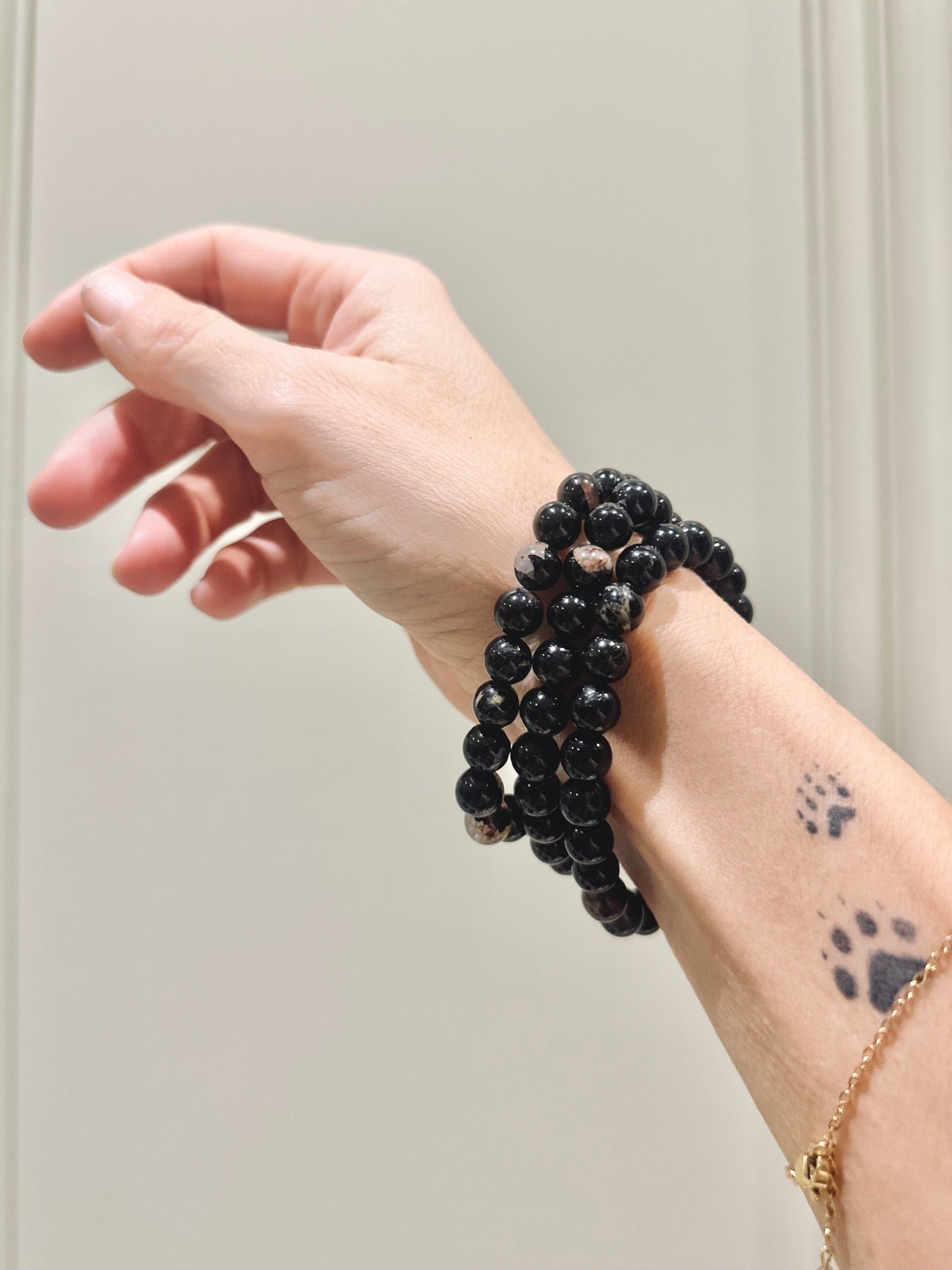 Pulsera de bolas de Turmalina negra con cuarzo