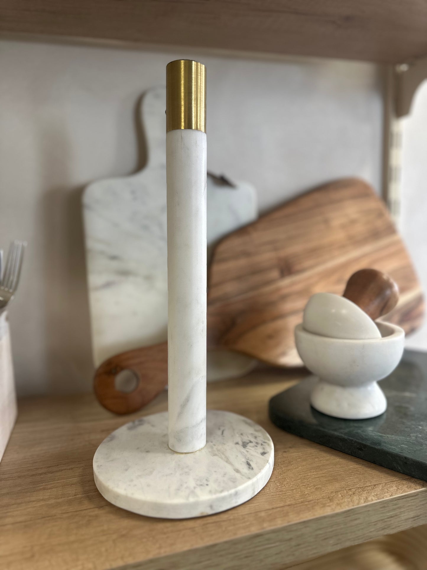Porta rollo de cocina en mármol Emira