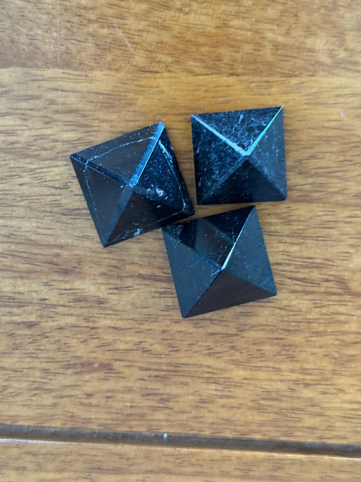 Pirámide de Turmalina Negra - La Quinta Vidal