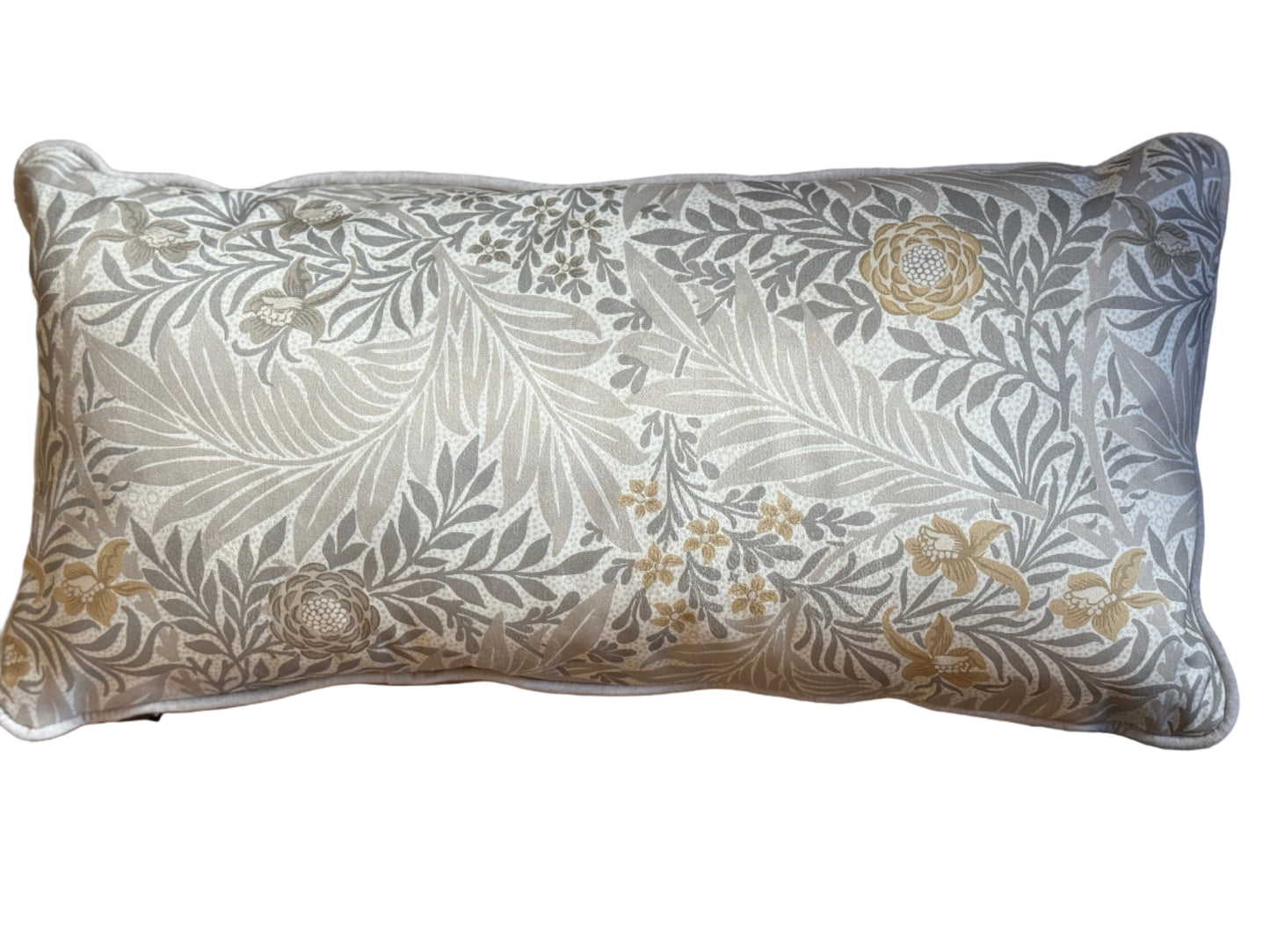 Cojín de flores y liso en terciopelo