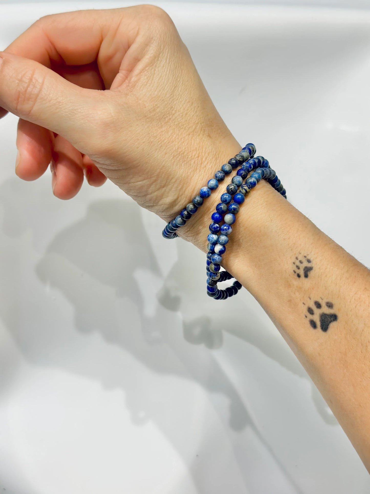 Pulsera de bolas de Lapislazuli - La Quinta Vidal