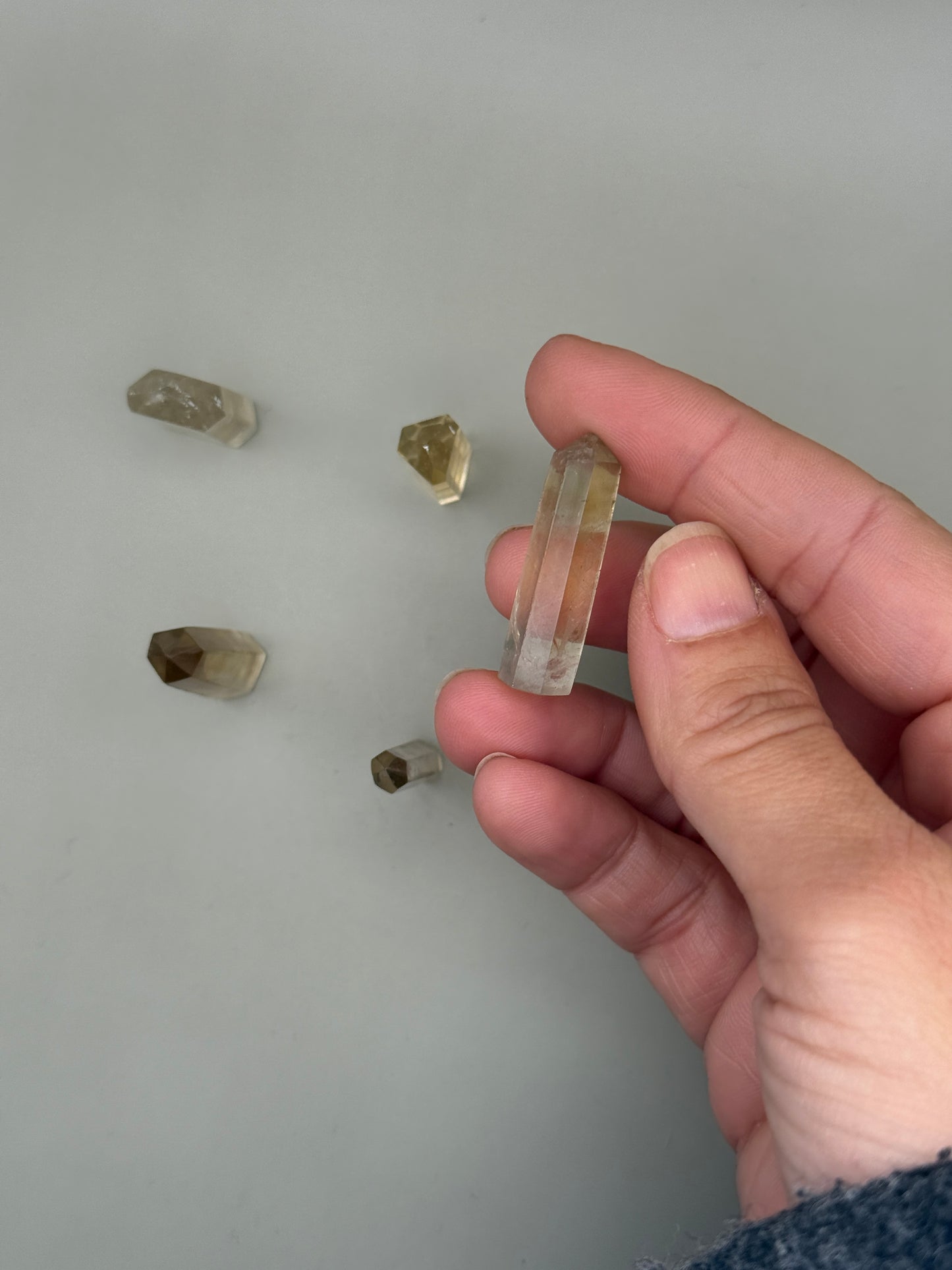 Punta generadora de mineral de citrino