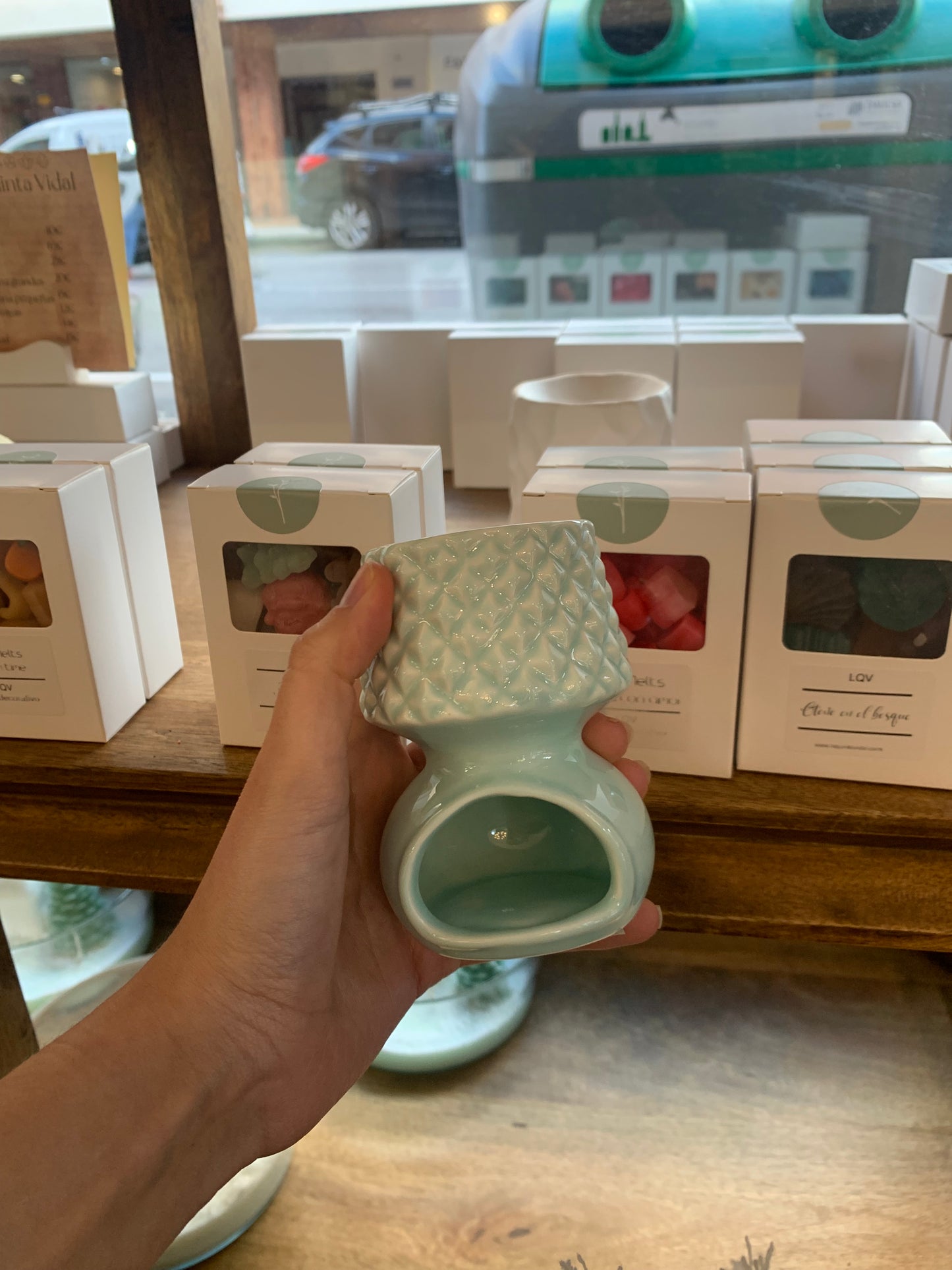 Quemador de esencia en color pastel