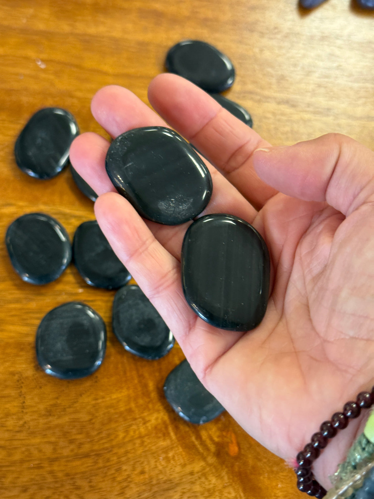 Rodado de mineral de obsidiana