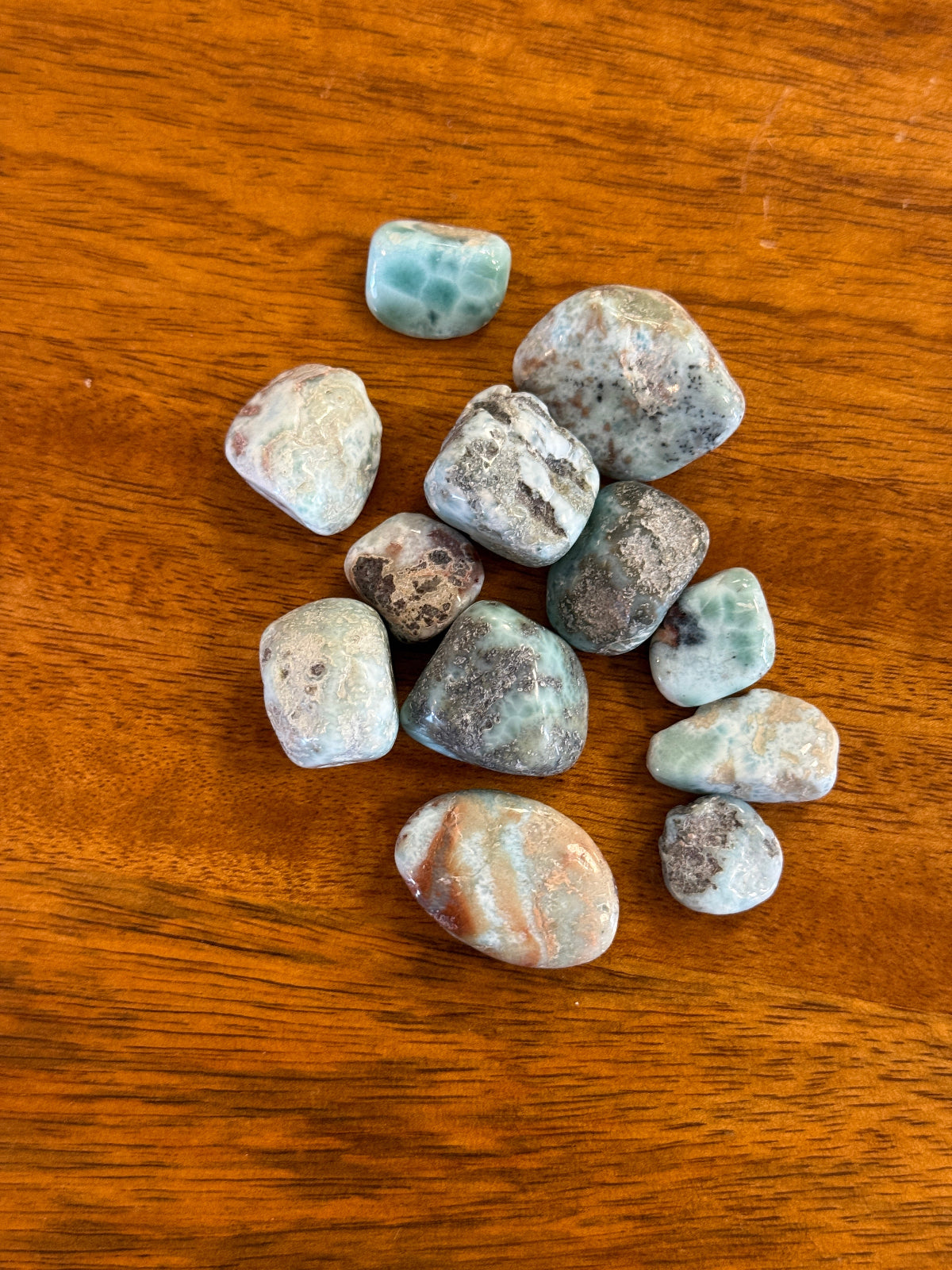 Rodado de mineral de larimar