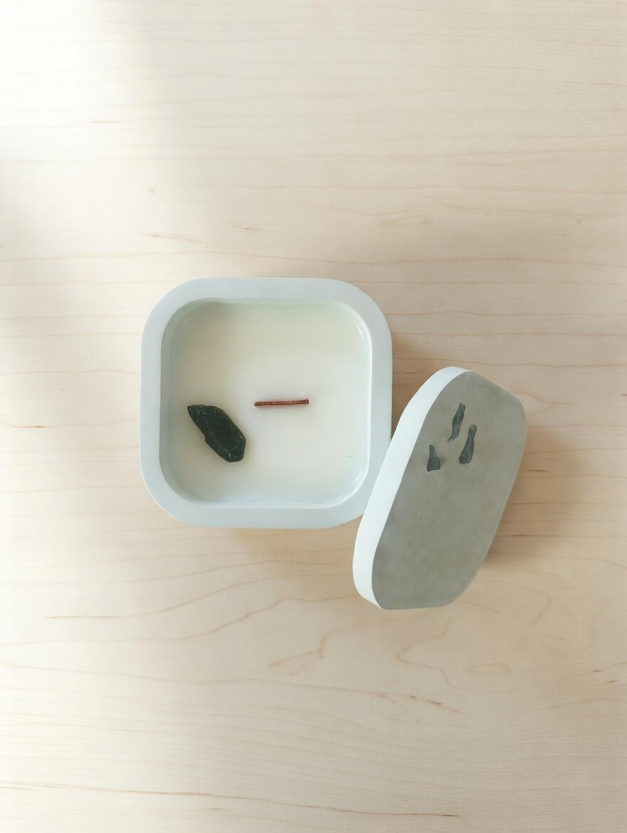 Vela con minerales energéticos