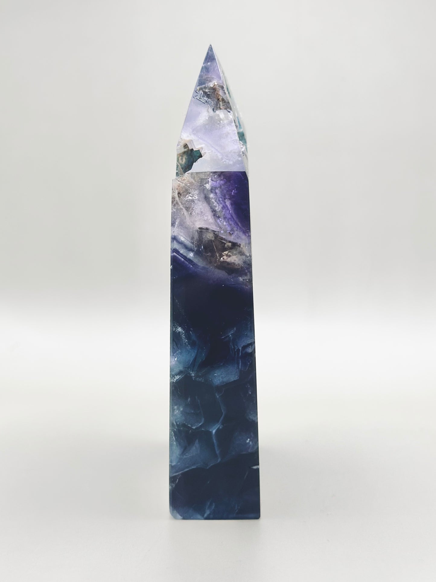 Punta de Fluorita Multicolor semipulida