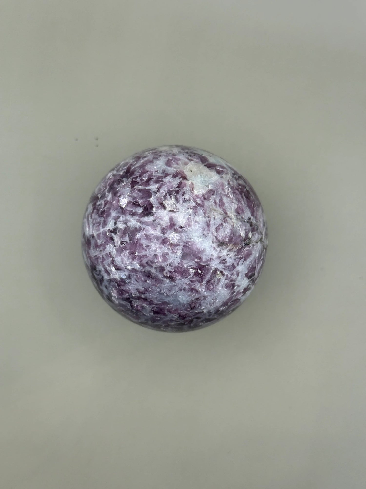 Minerales de color morado