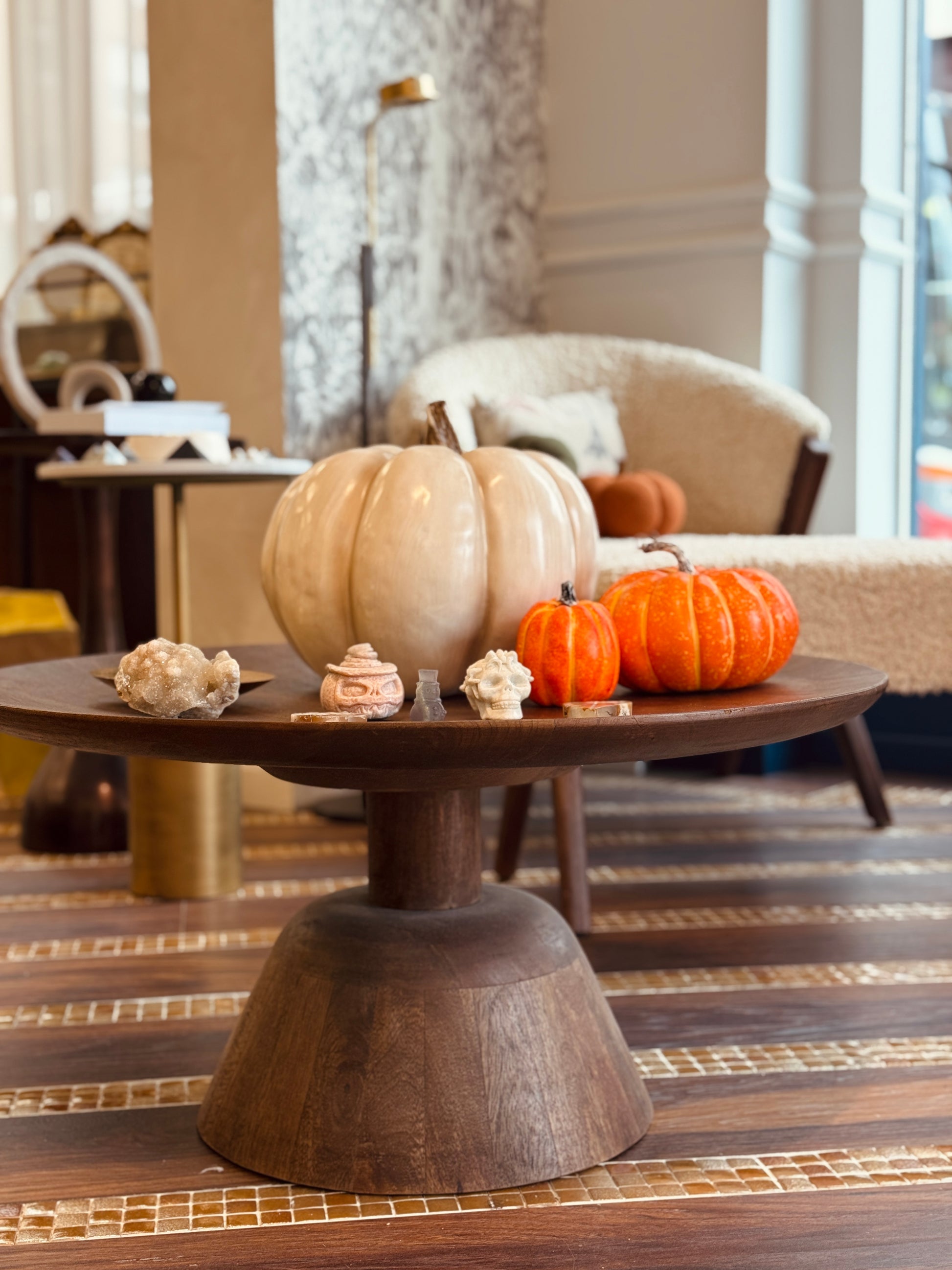 Calabaza de 31 cm en resina beige