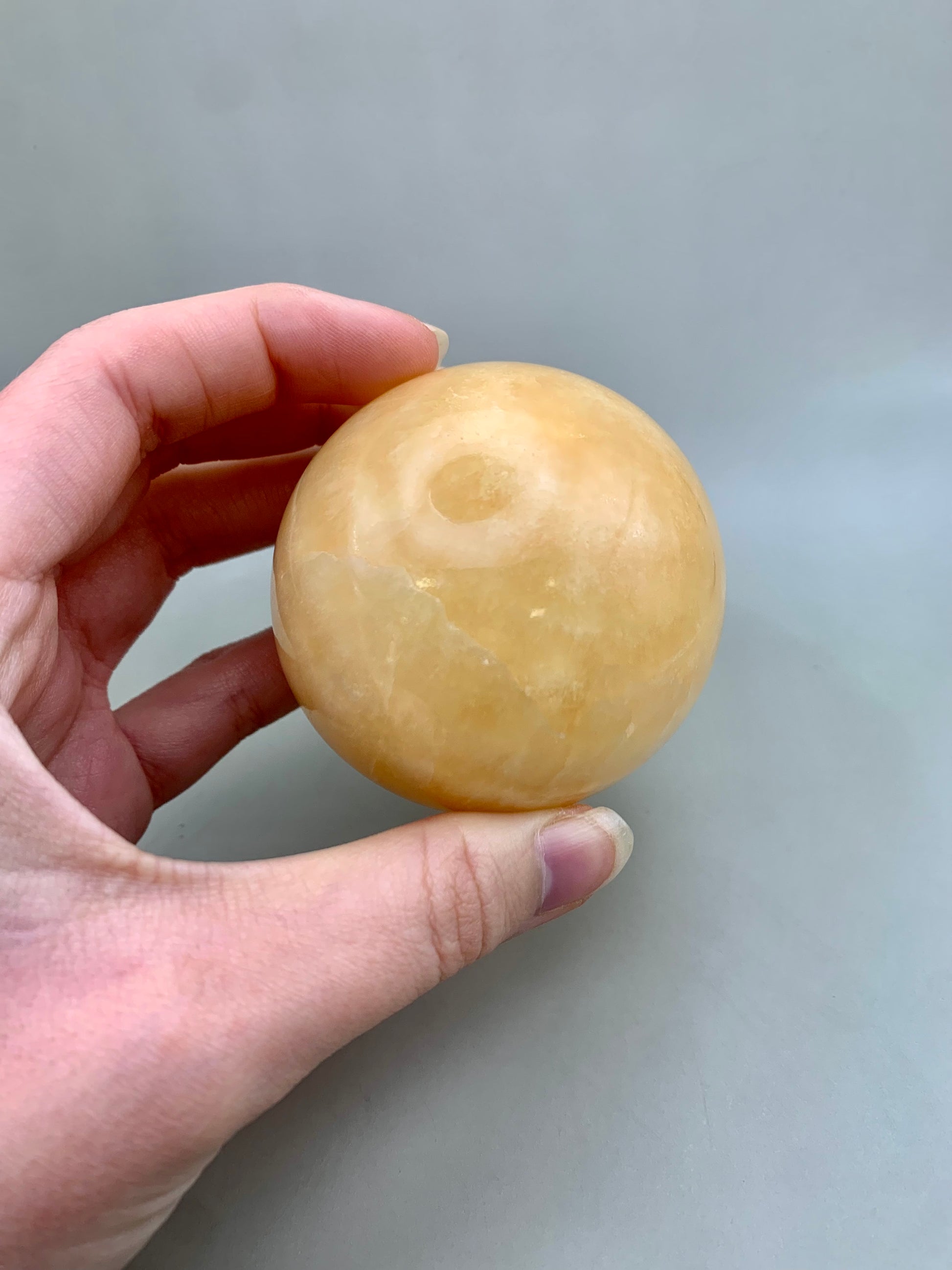 Esfera de calcita amarilla