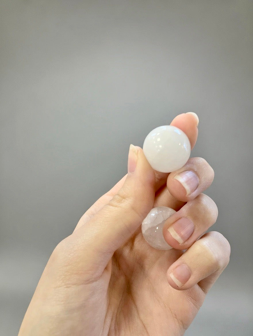 Esfera de cuarzo blanco