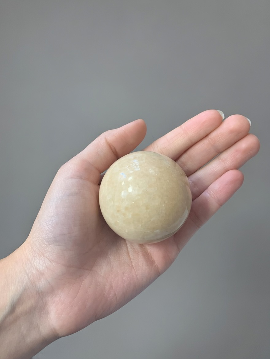 Esfera de jade amarillo