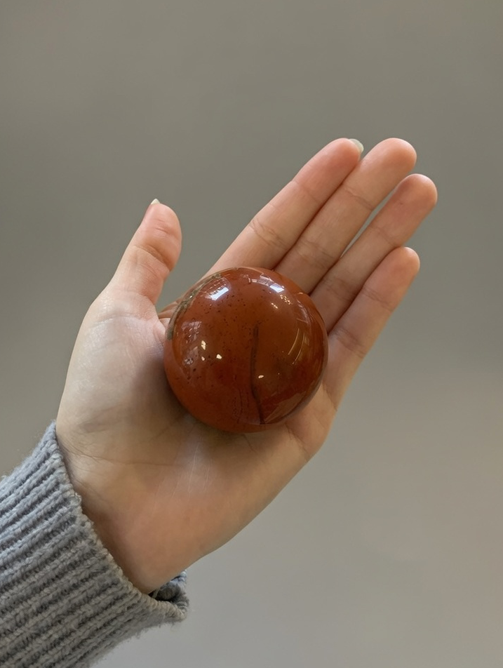 Esfera de jade rojo