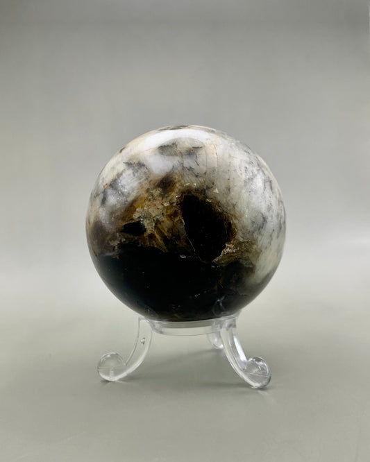 Esfera de lepidolita con cuarzo ahumado