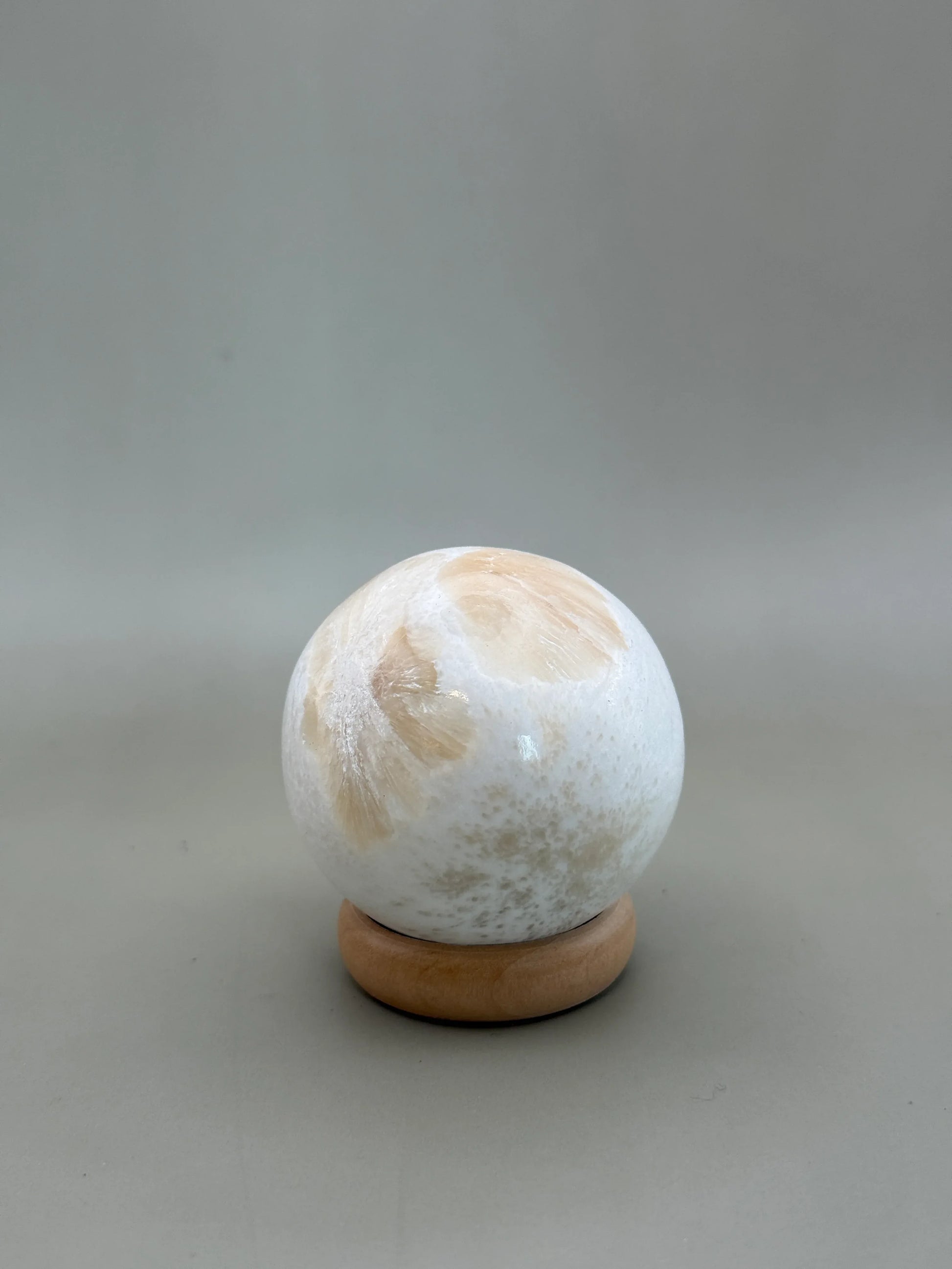 Esfera de Escolecita con Estilbita - La Quinta Vidal