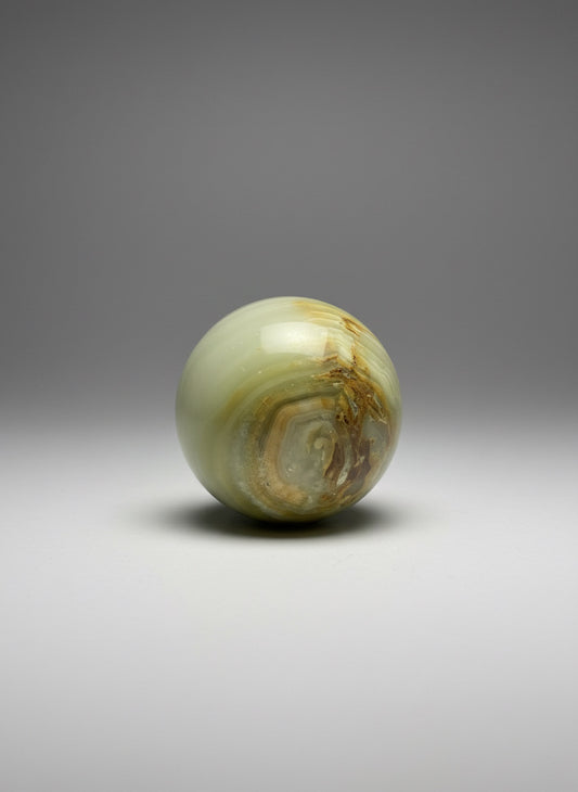 Esfera de mineral de ónix verde