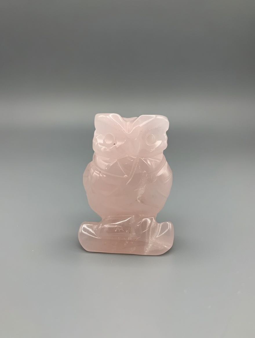 Figuras talladas de cuarzo rosa