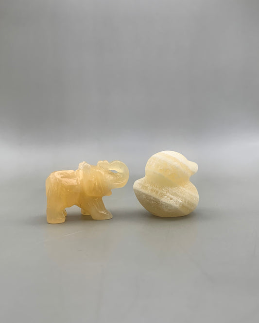 Figuras talladas de citrino amarillo