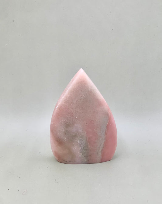 Forma libre de ópalo rosa