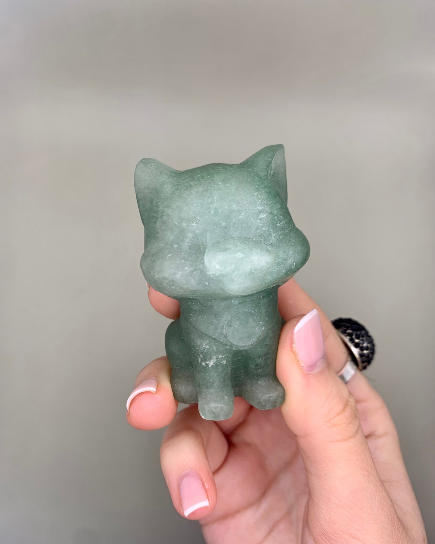 Gato de cuarzo verde