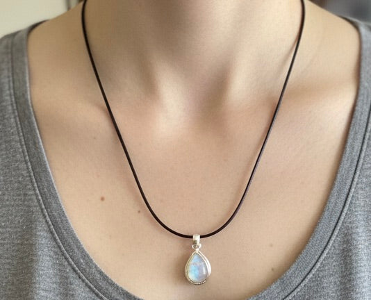 Colgante de piedra luna