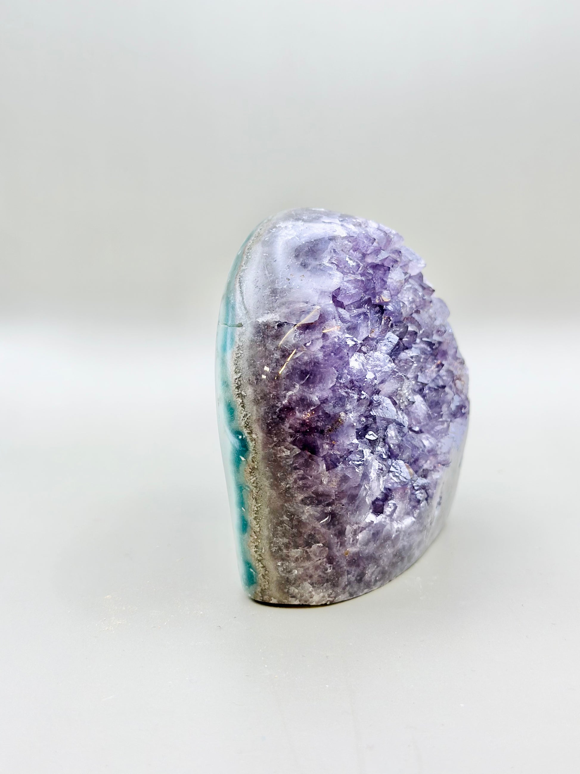 Fragmento de geoda de amatista