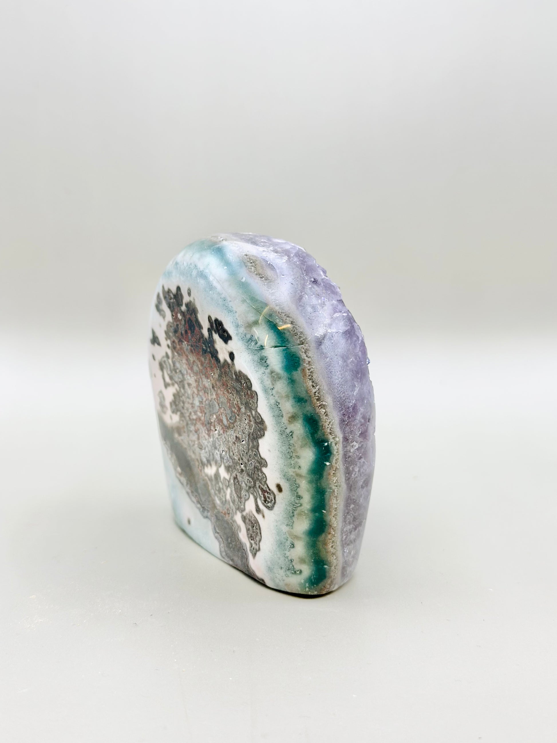 Fragmento de geoda de amatista