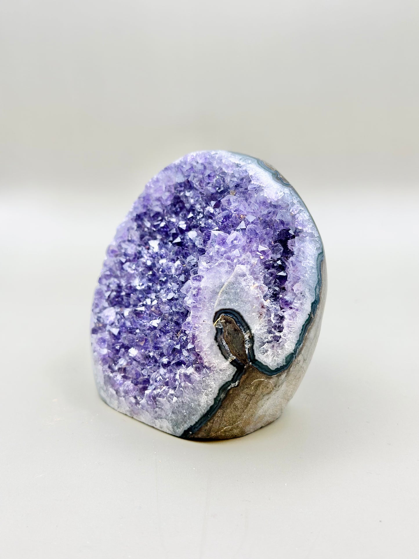 Fragmento de geoda de amatista