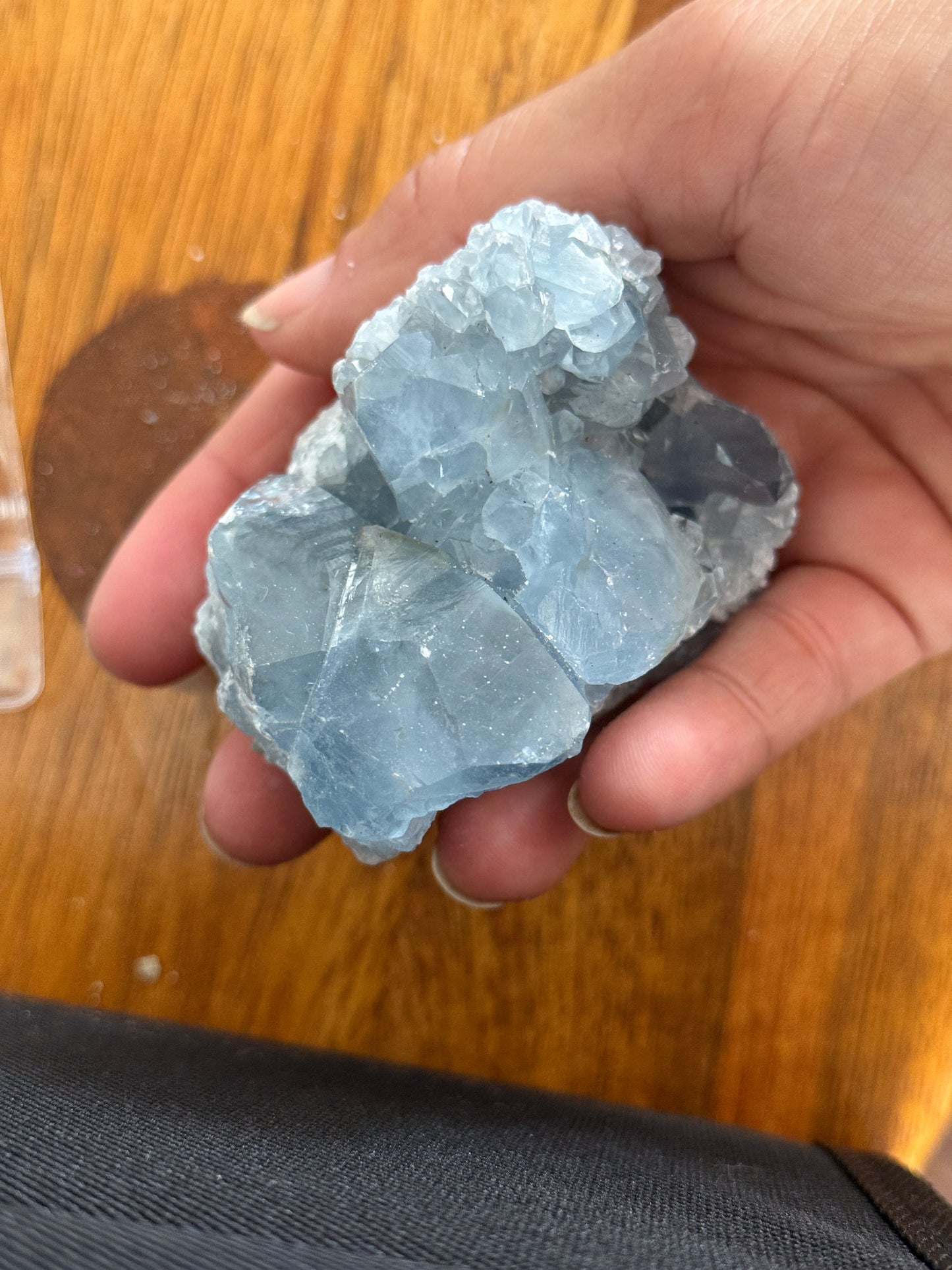 Geoda de mineral celestina