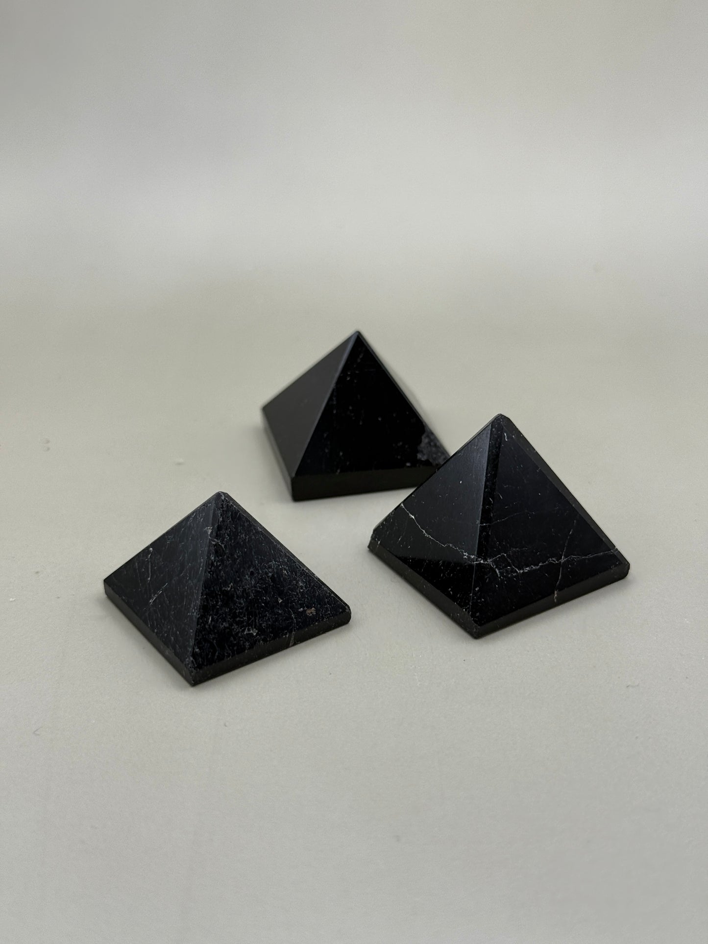 Pirámide de Turmalina Negra
