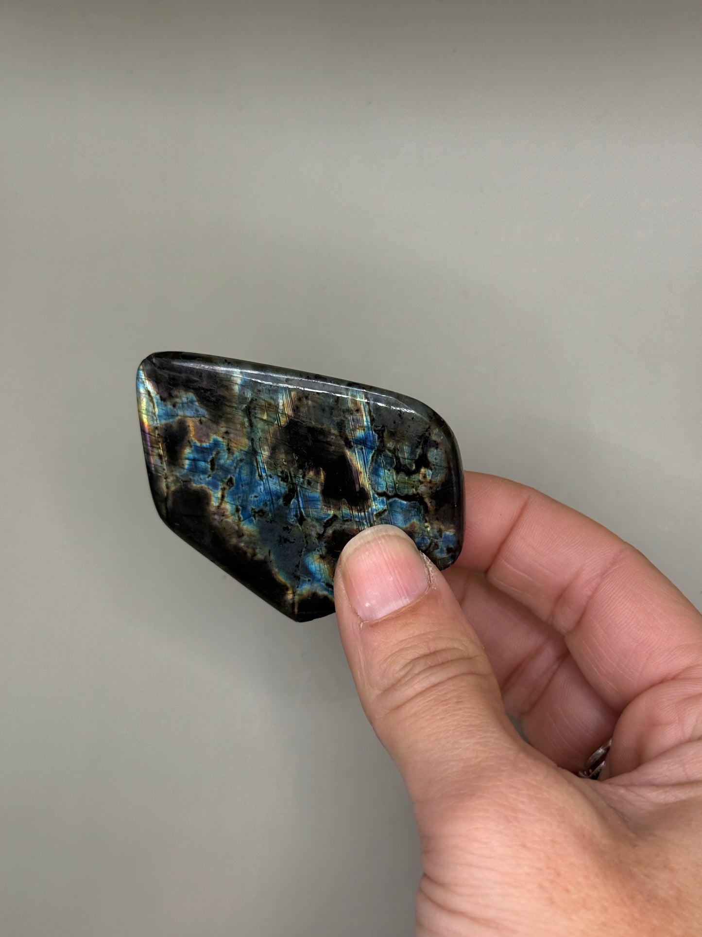 Forma libre de labradorita