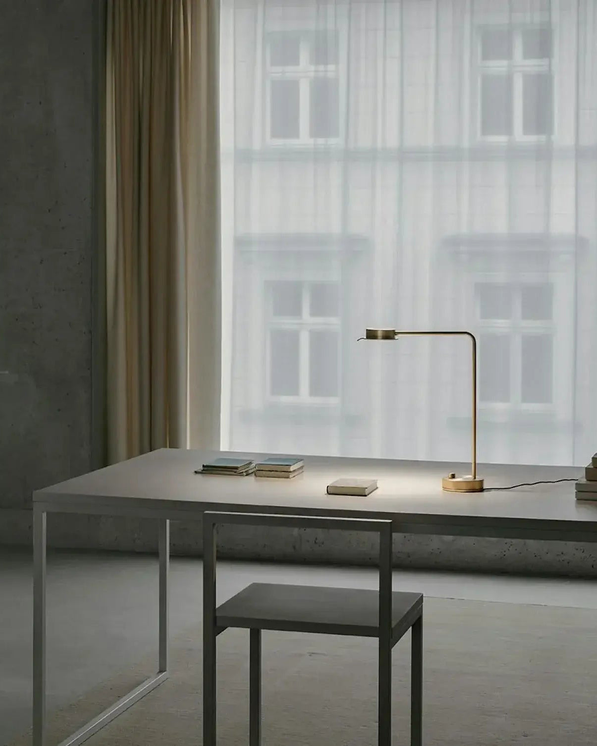 Lampara de escritorio W102 Chipperfield 