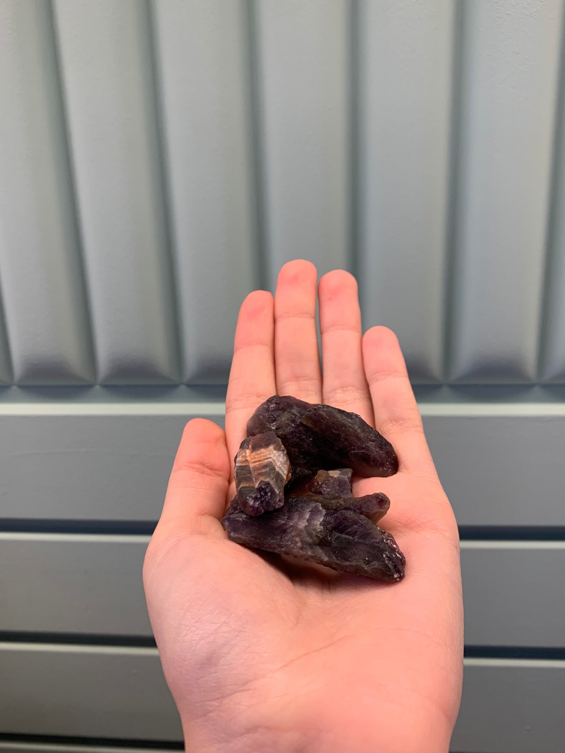 Masivo de Amatista con Puntas Semipulida