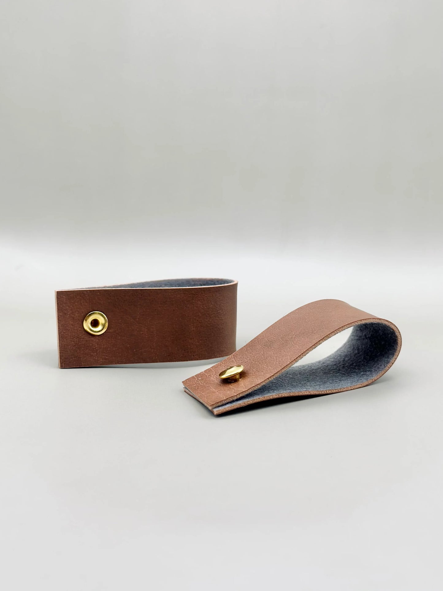 Pareja de servilleteros de cuero y metal - La Quinta Vidal