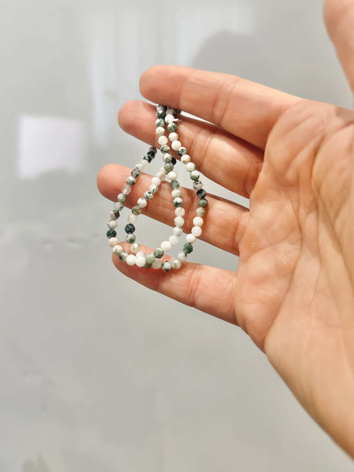 Pulsera de bolas de Ágata musgo facetado - La Quinta Vidal