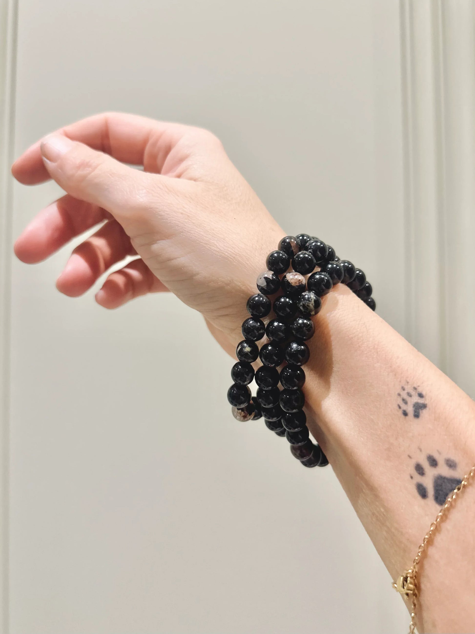 Pulsera de bolas de Turmalina negra con cuarzo - La Quinta Vidal