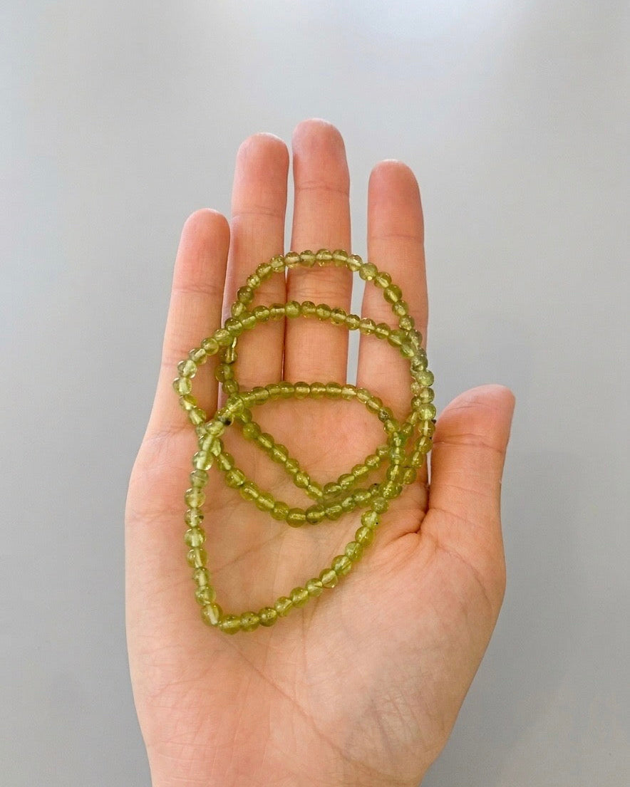 Pulsera de bolas de Olivino (Peridoto)
