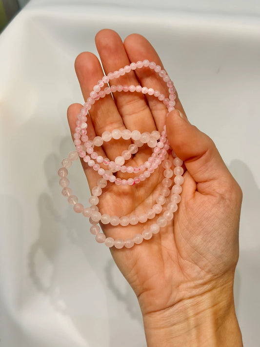 Pulsera de bolas de cuarzo rosa 