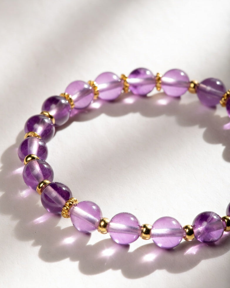 Pulsera dorada de amatista