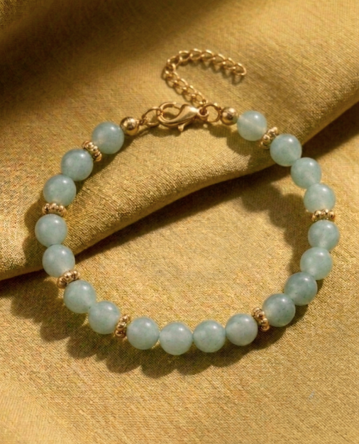 Pulsera dorada de aventurina verde