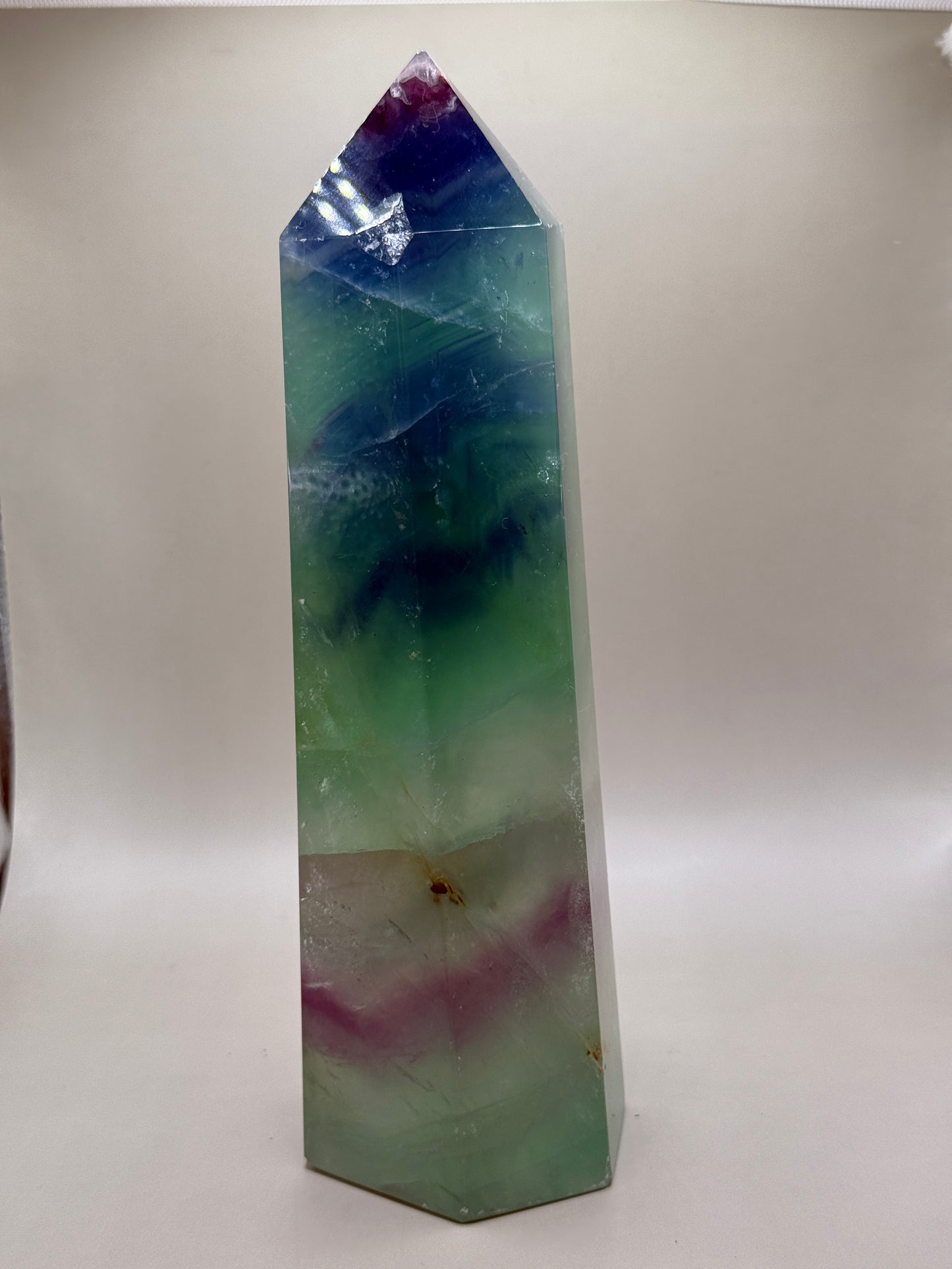 Punta generador de mineral de Fluorita multicolor