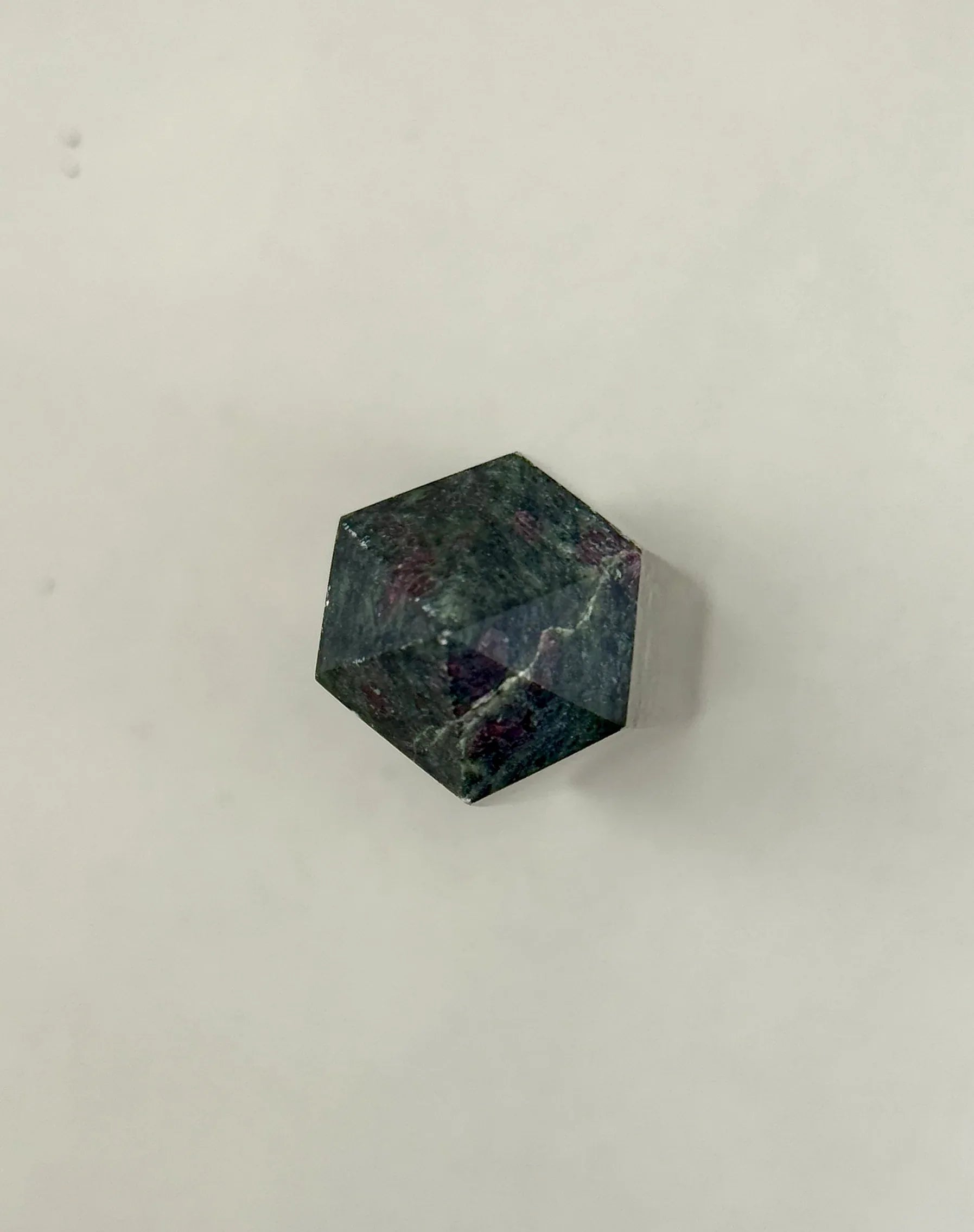 Punta generador de Rubi con Zoisita - La Quinta Vidal