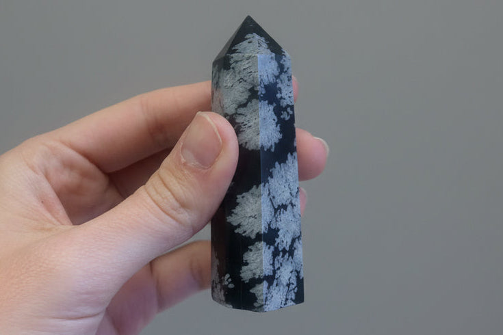 Punta generadora de obsidiana nevada