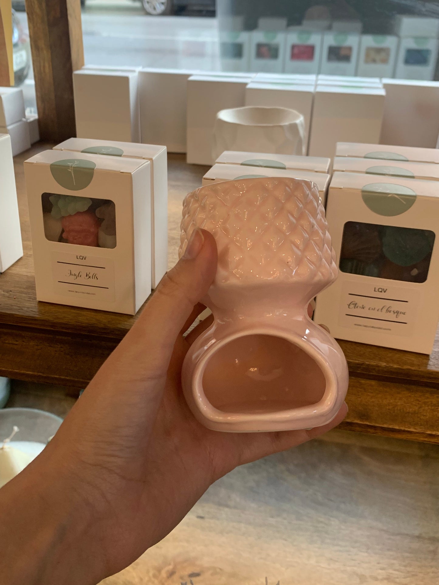 Quemador de esencia en color pastel