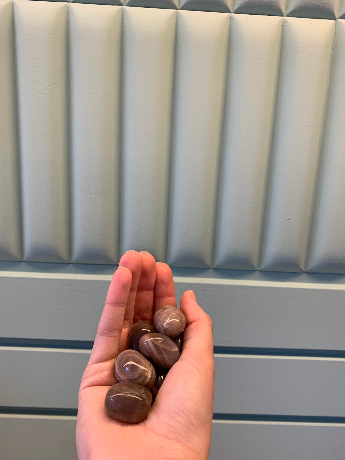 Rodado de mineral piedra sol negra