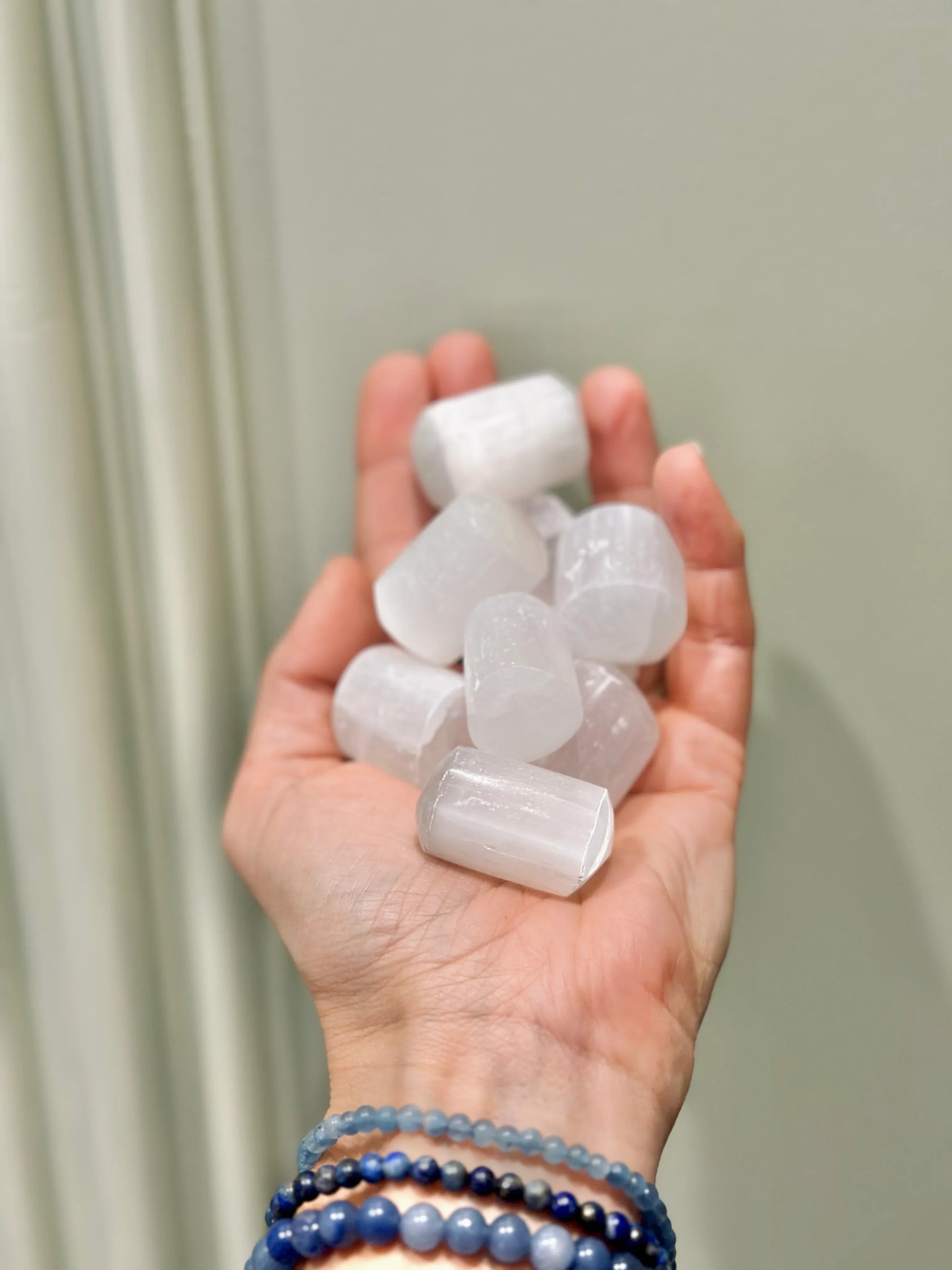 Rodado de selenita cilíndrico - La Quinta Vidal