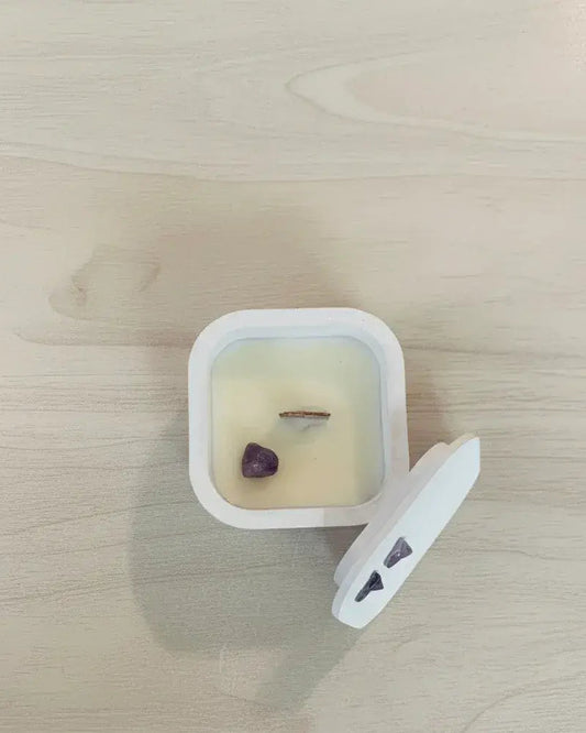 Vela con minerales energéticos